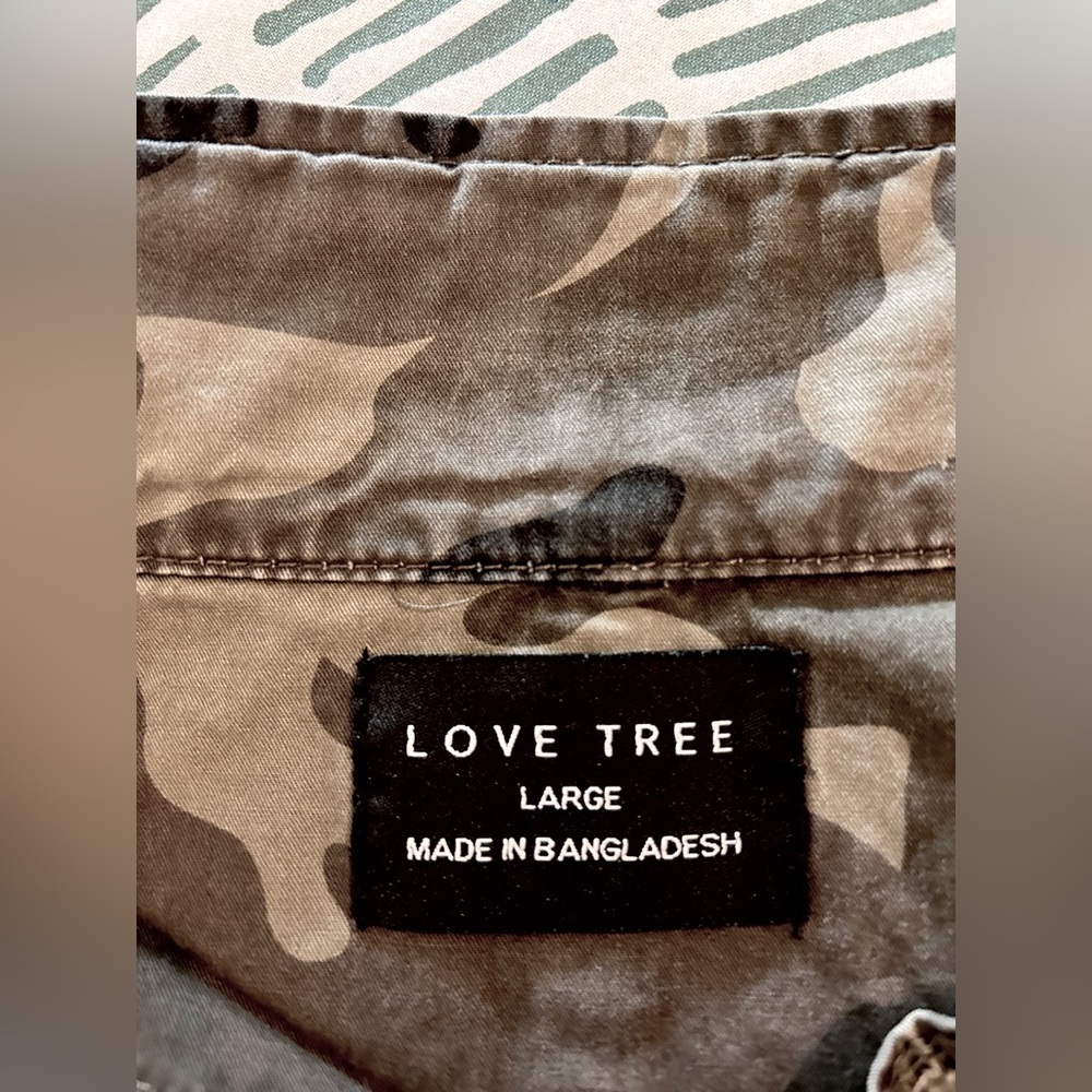Love Tree Camo Utility Vest Size Large Military Cargo Sleeveless Jacket - Picture 2 of 7